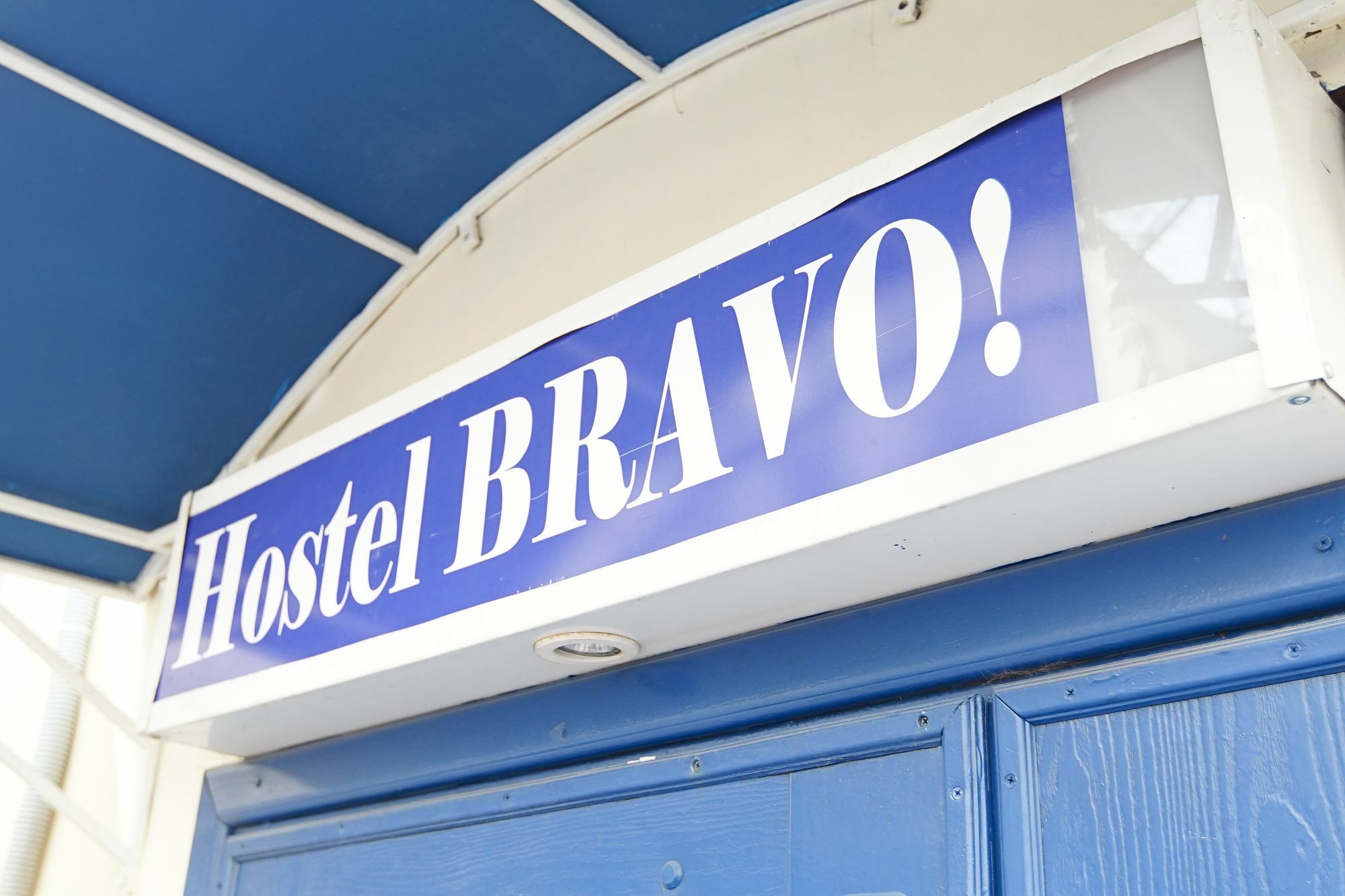 Hostel Гостевой Дом "Bravo" На Казанской Petrohrad Exteriér fotografie